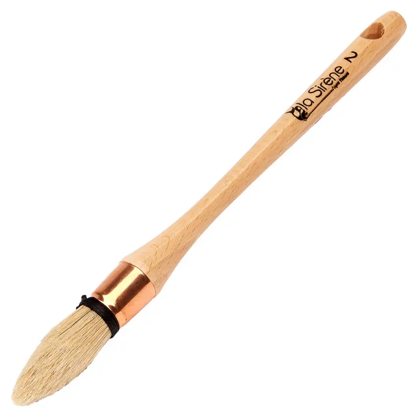 Close up view of a size 2 La Siréne sash brush